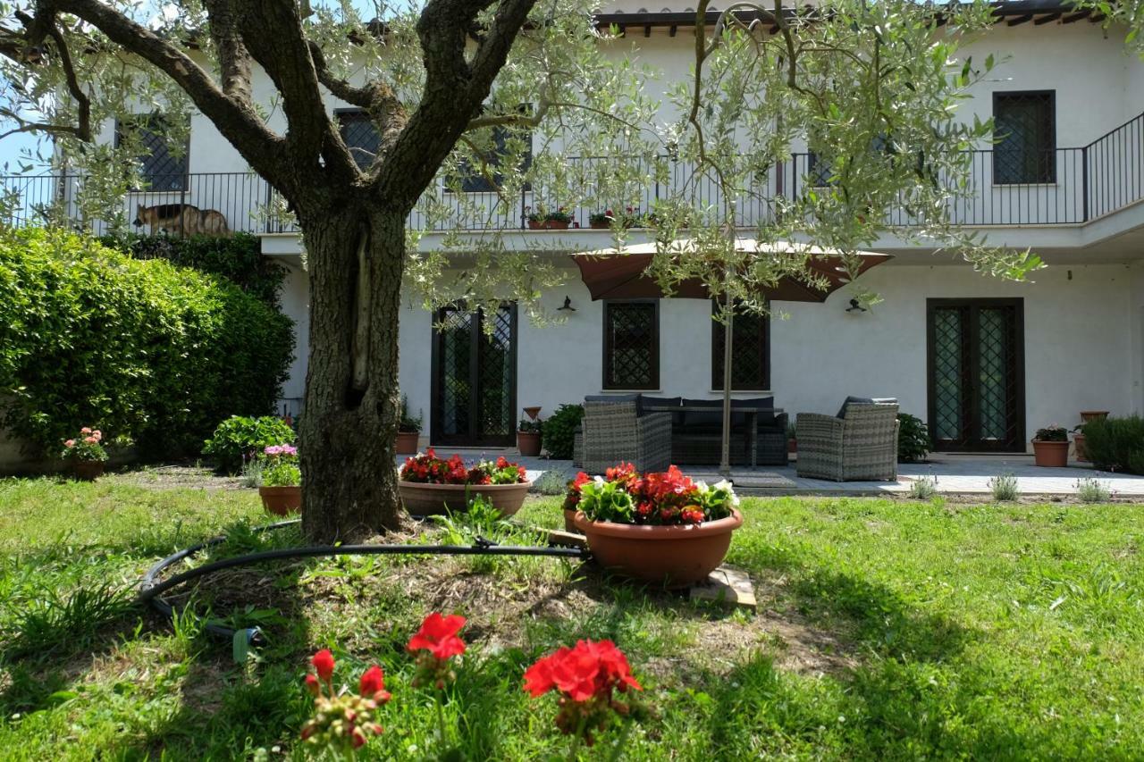 L'Orto Sul Poggio Bed & Breakfast Sutri Exterior foto